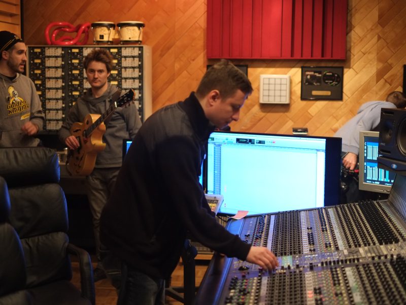 Podczas sesji nagraniowej albumu „Here and Now”, 14.02.2016